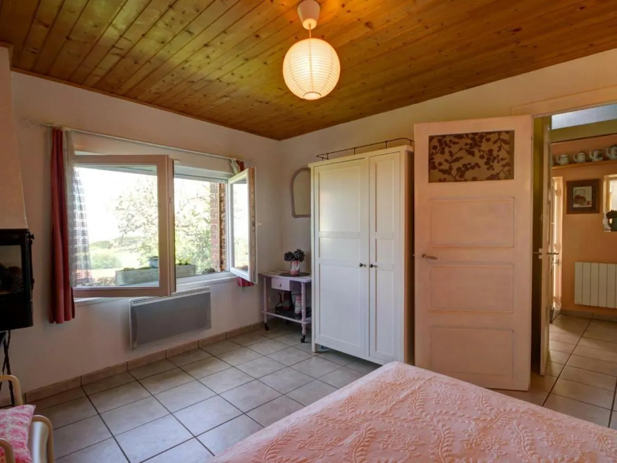 Gite De Charme A Marols Avec Jardin, Cheminee, Wifi Et Equipements Pour Toute La Famille - Fr-1-496-2 0*,
