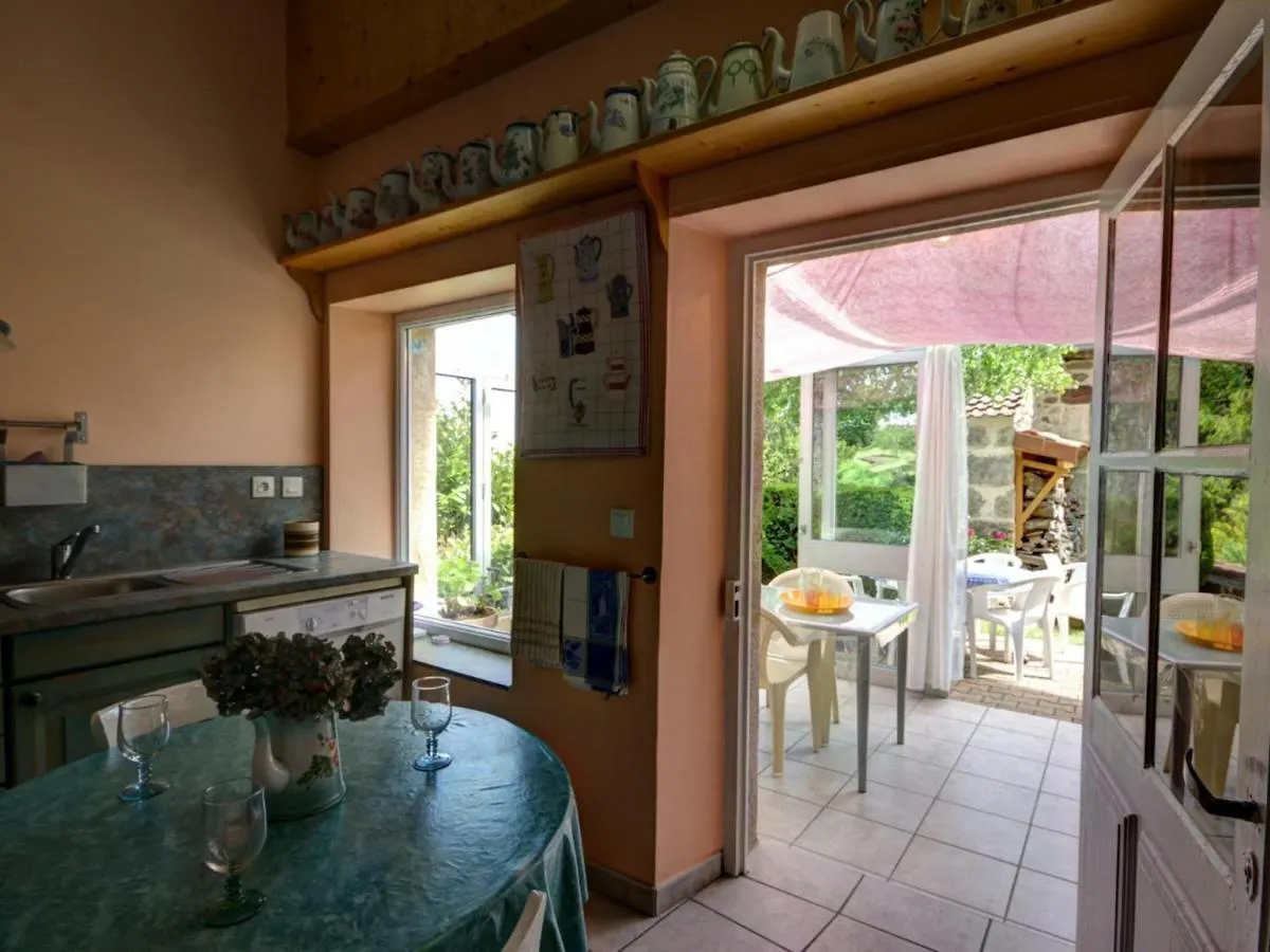 Holiday home Gite De Charme A Marols Avec Jardin, Cheminee, Wifi Et Equipements Pour Toute La Famille - Fr-1-496-2